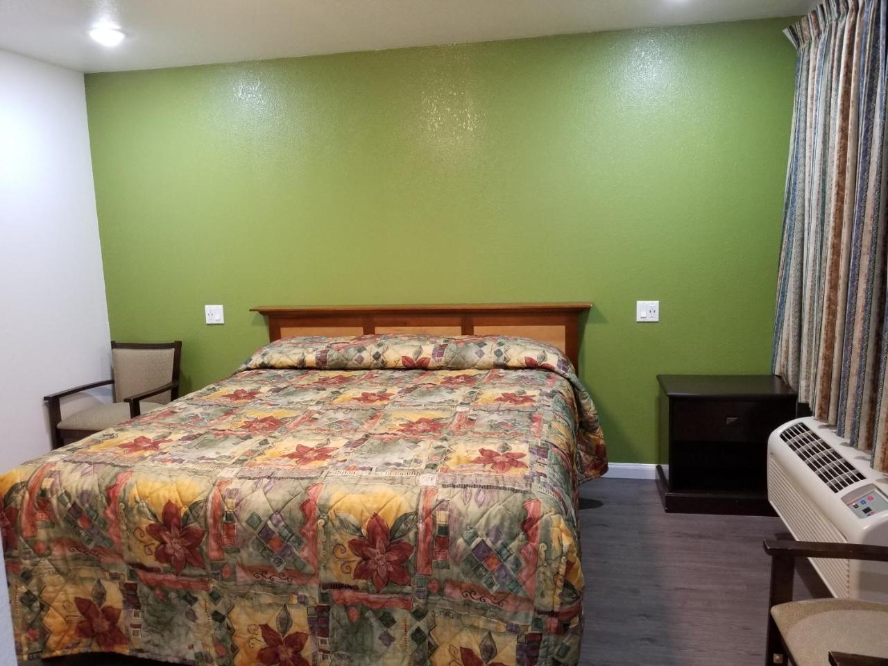 Travis Lodge Motel 16 Оакланд Экстерьер фото